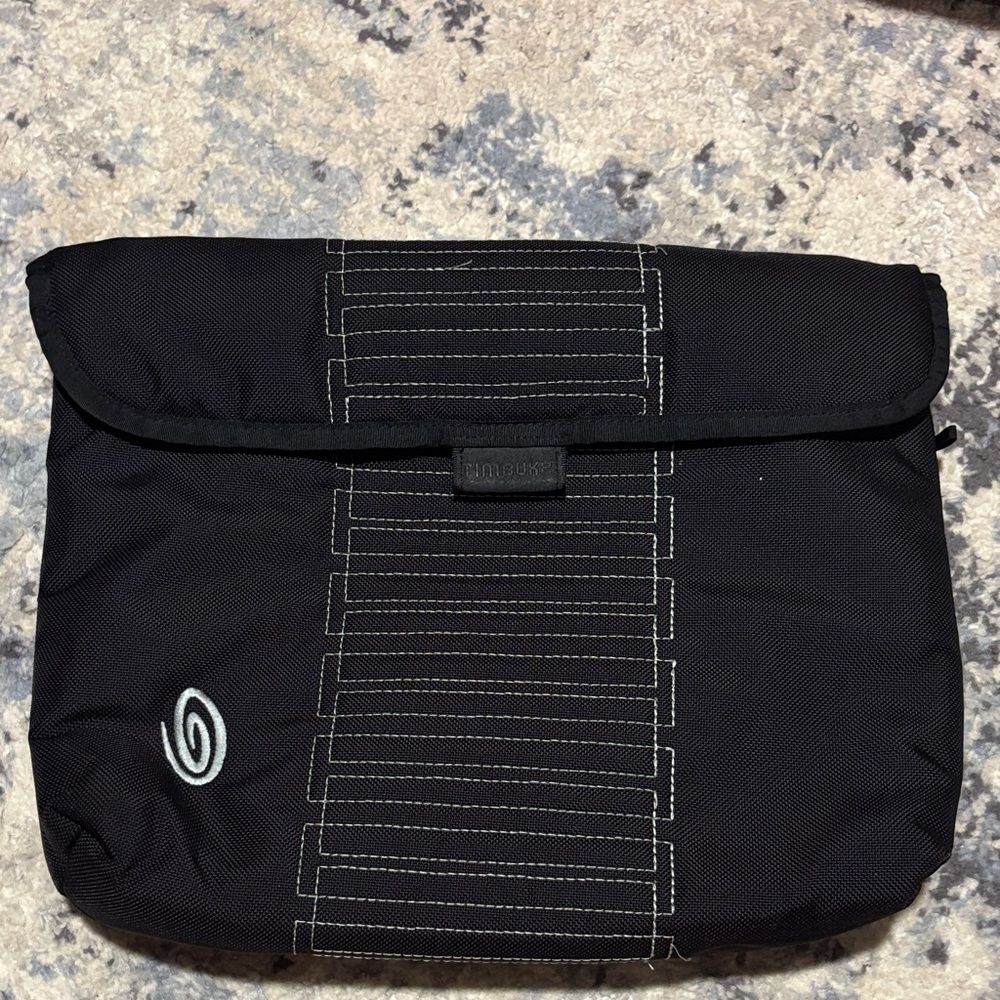 Timbuk2 Black Laptop Bag with White Stitching VINTAGE